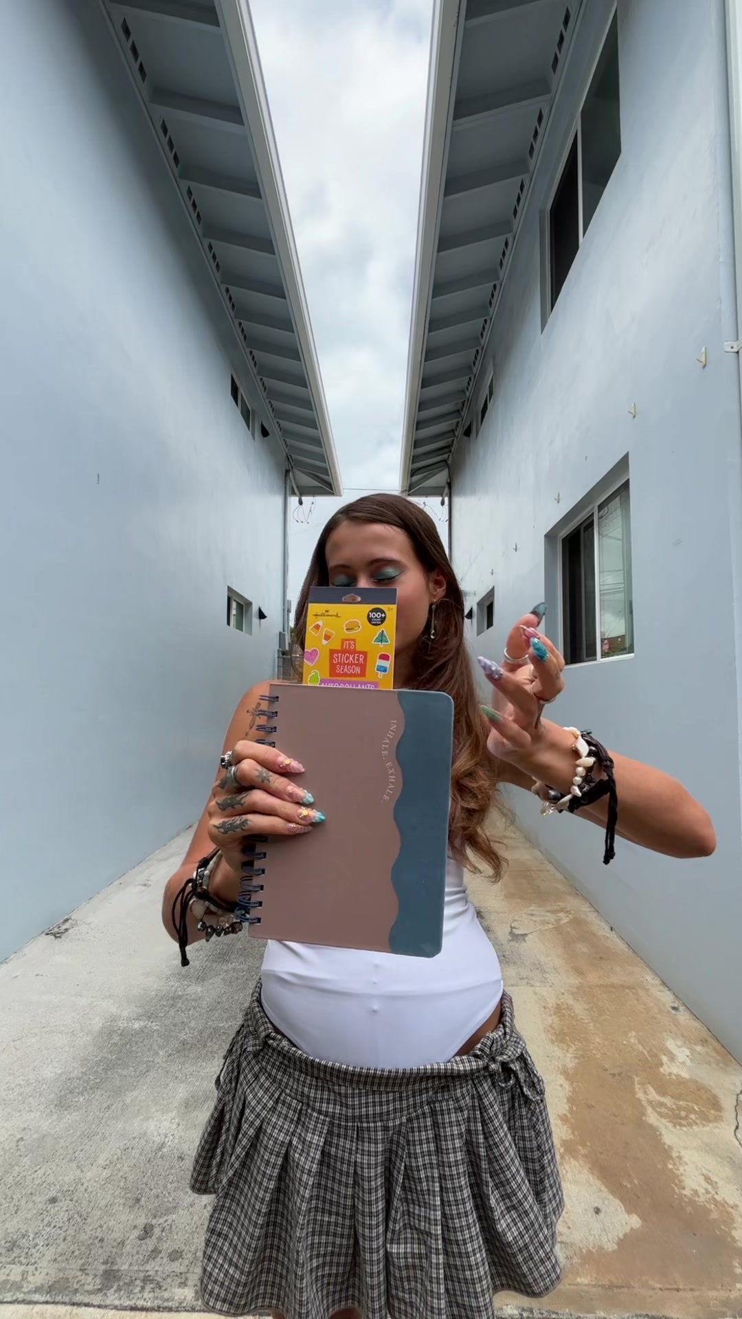 @julessearena