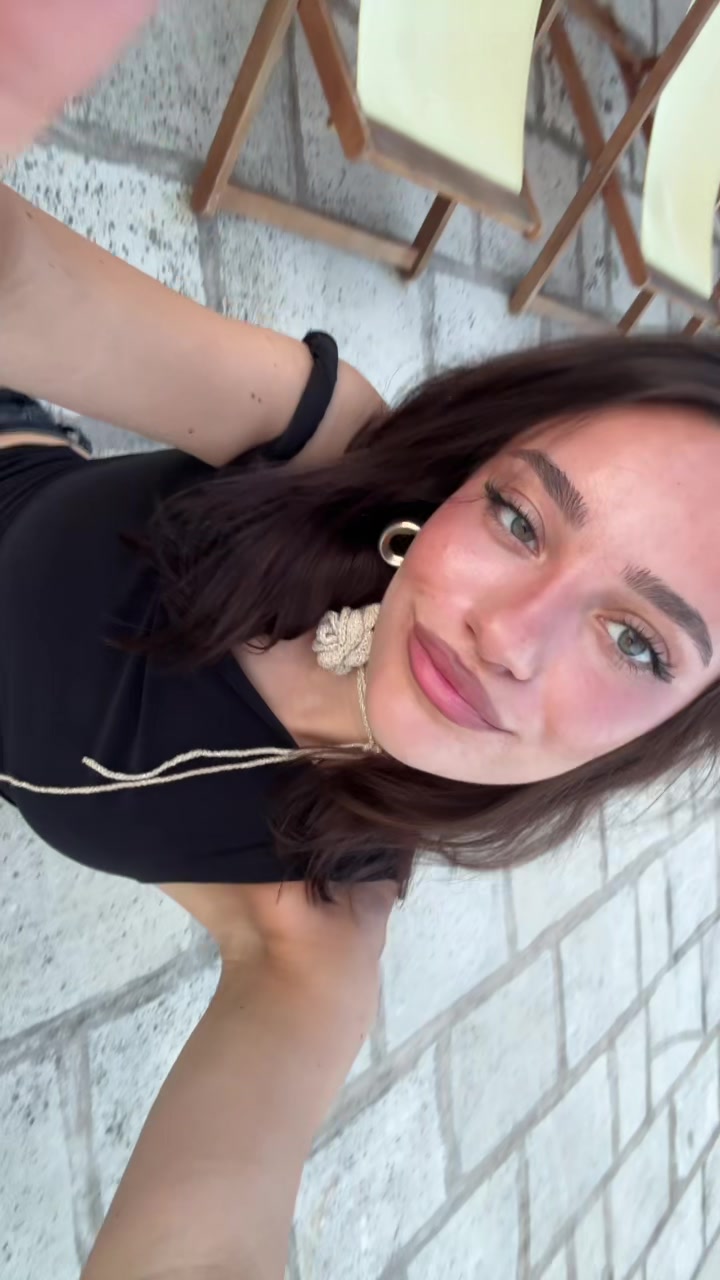 @gretacaldaroo