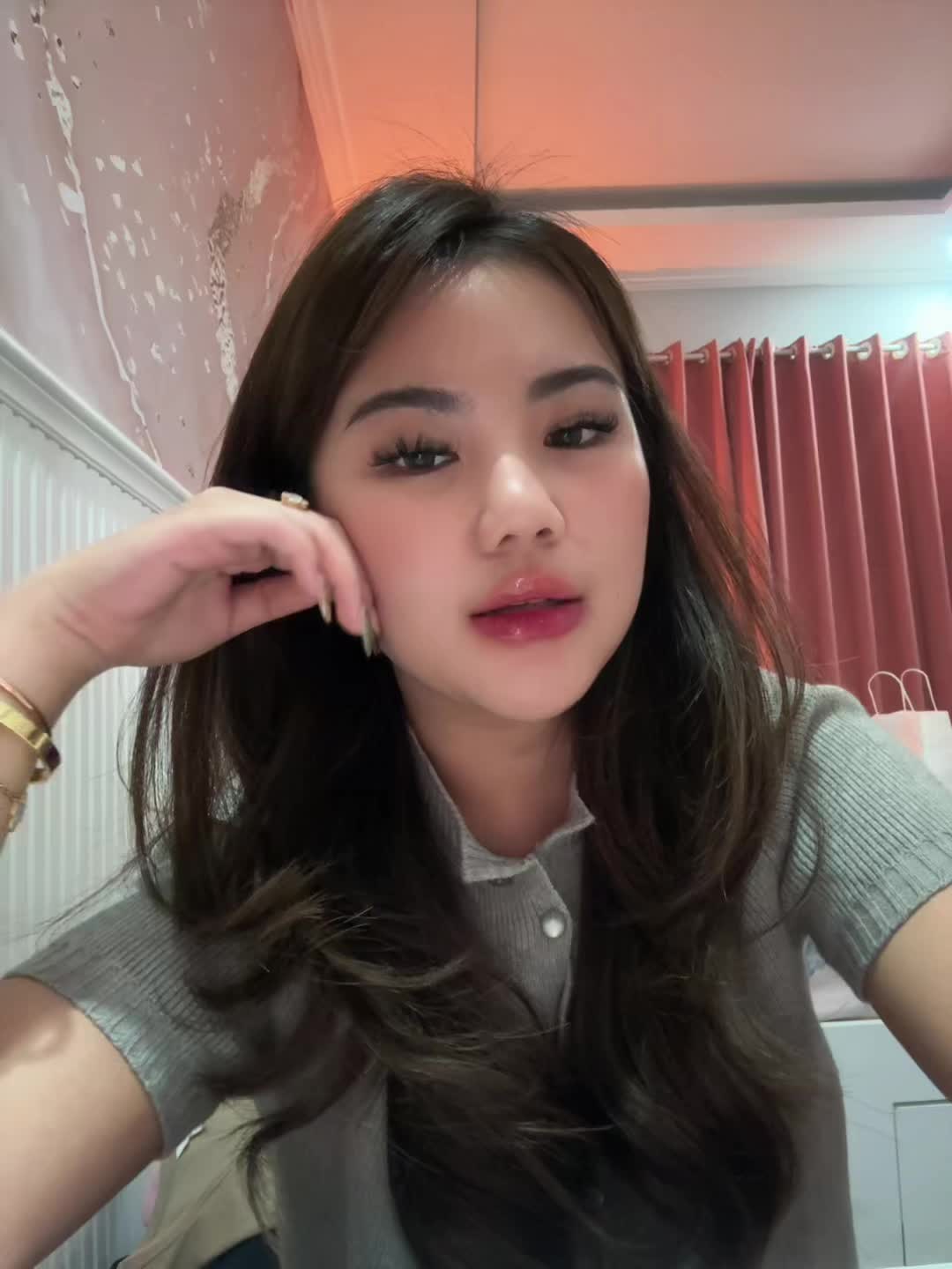 @sal.ey
