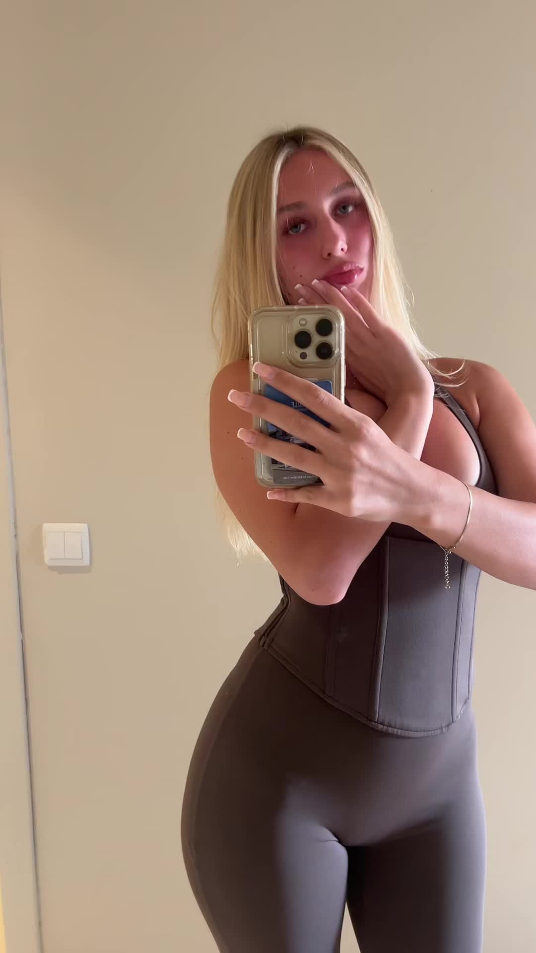 @oliwia