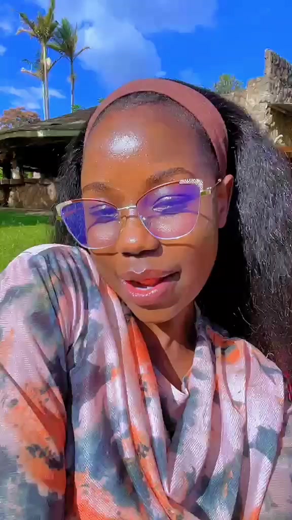 @_its_debbie🦋