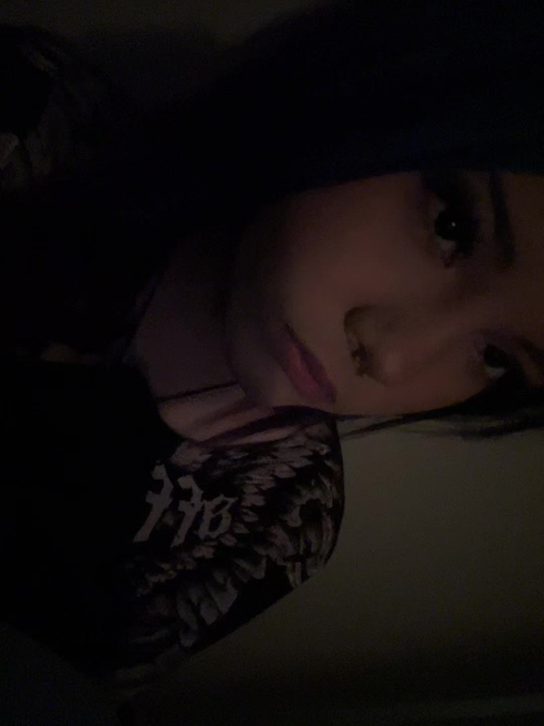 @𝑳 🐼