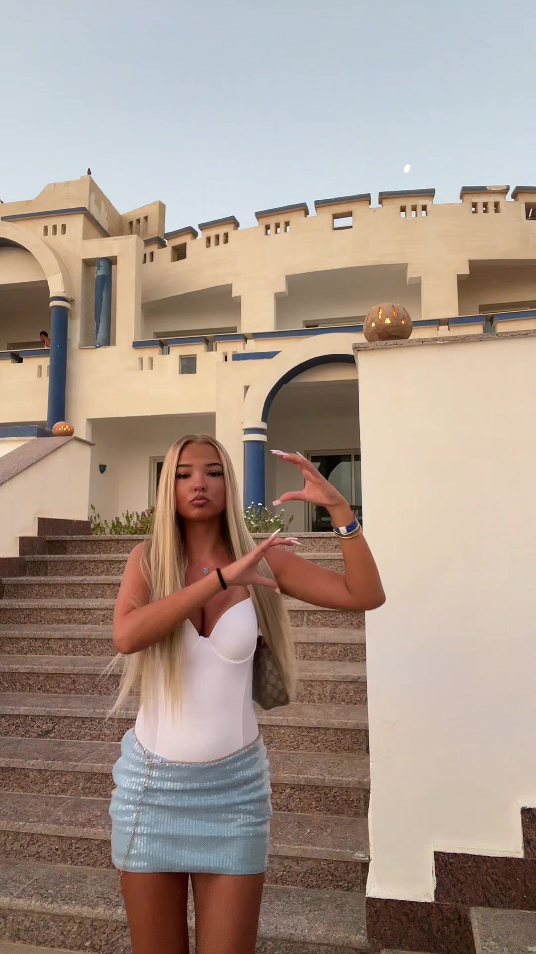@emilyemnn