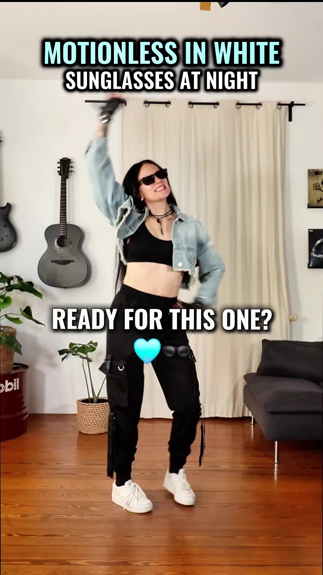 @MoshOUT