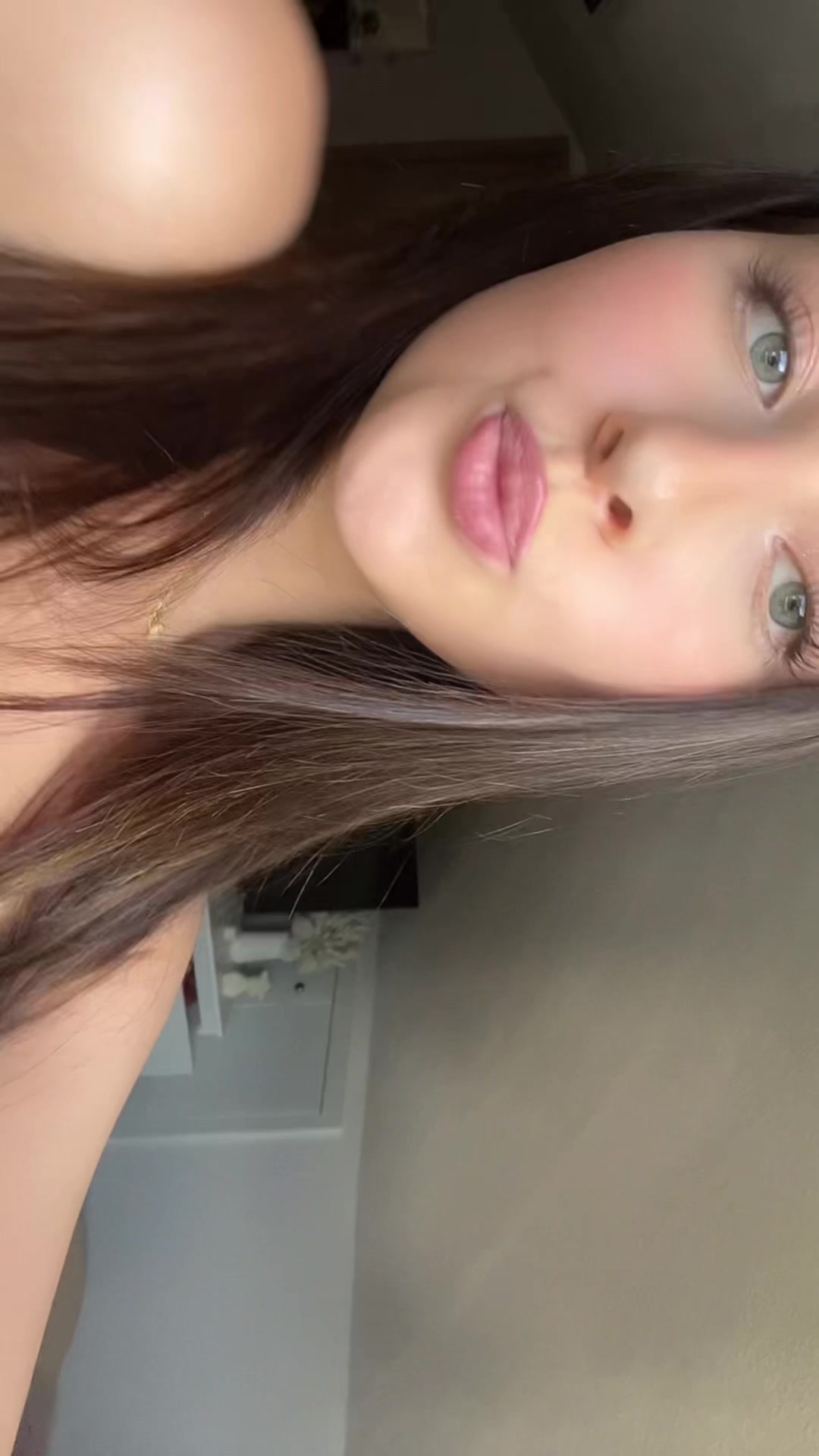 @jolie_zlr