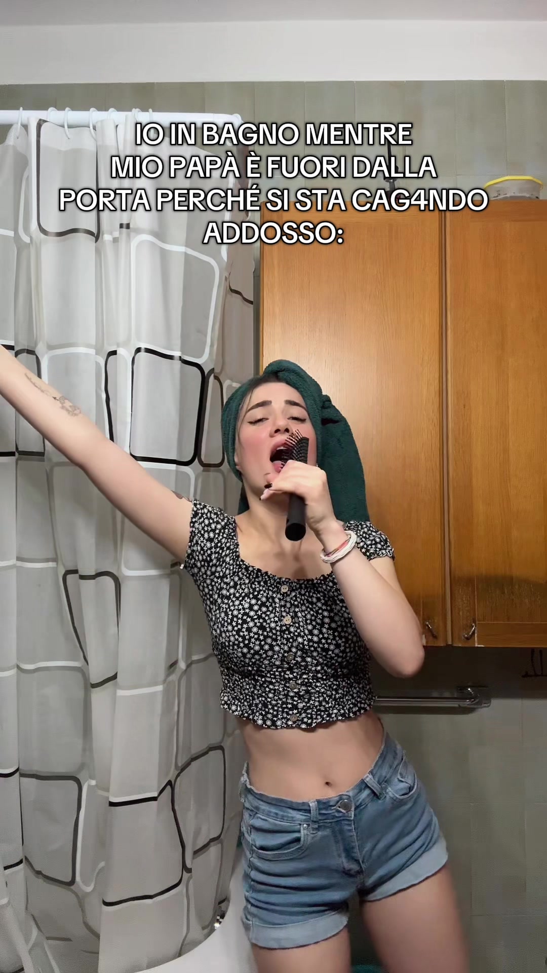 @AliChan~