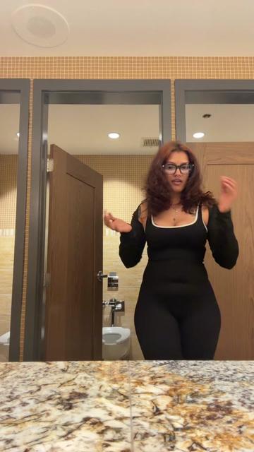 @Indya_gttb