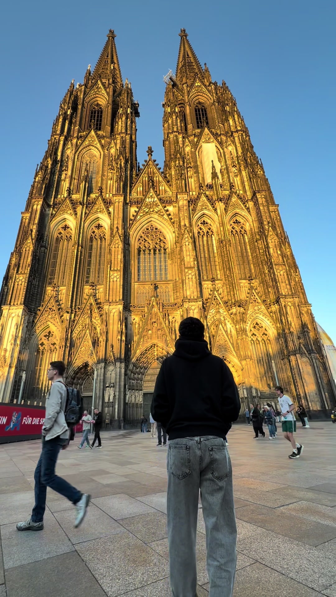 @Y A N 🇮🇩🇩🇪