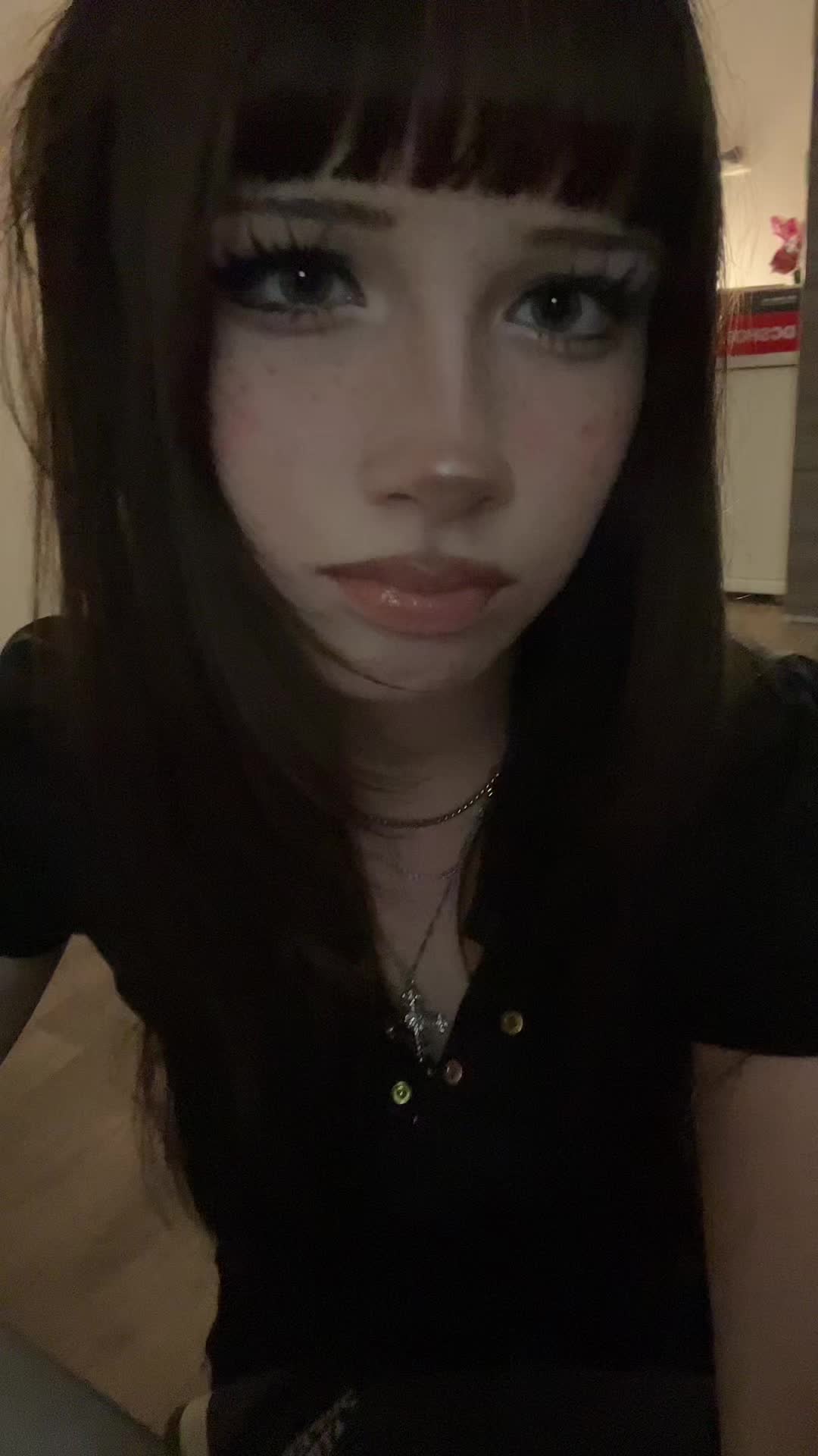 @nicole