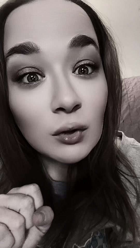 @MelissaIsLoud