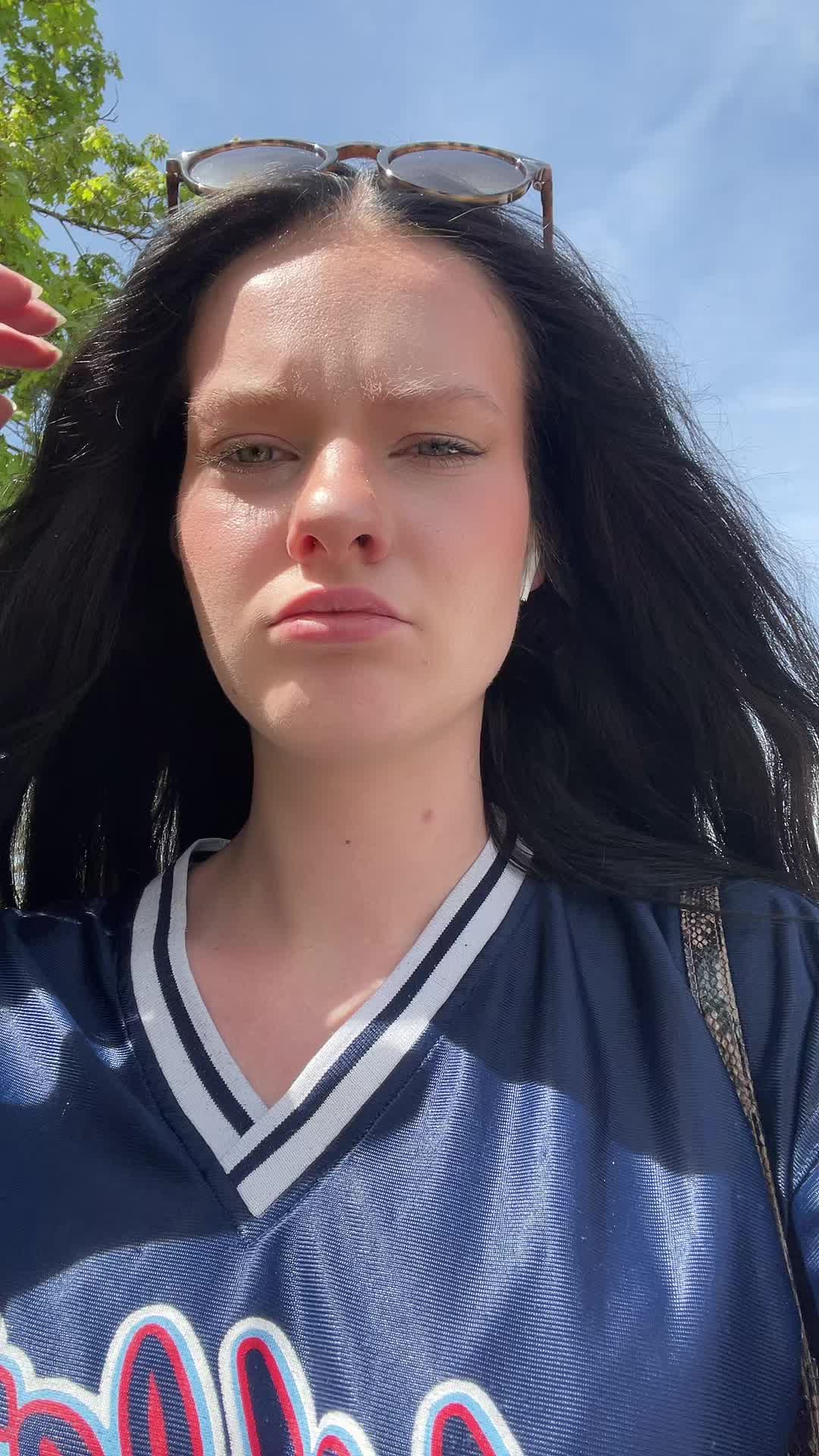 @EMI🦖