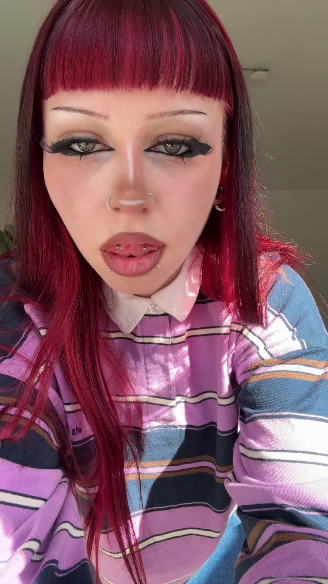 @≽^•༚•🎀≼