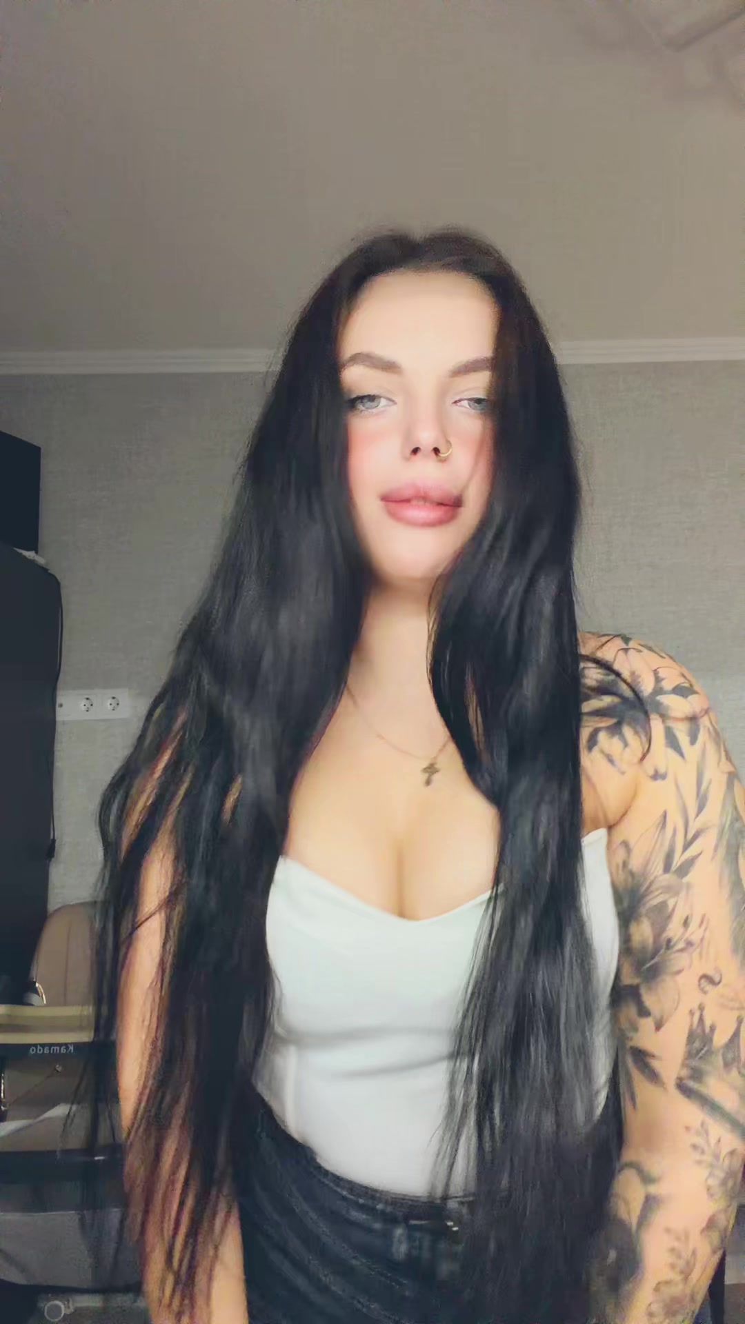 @aangelllinaaaaa