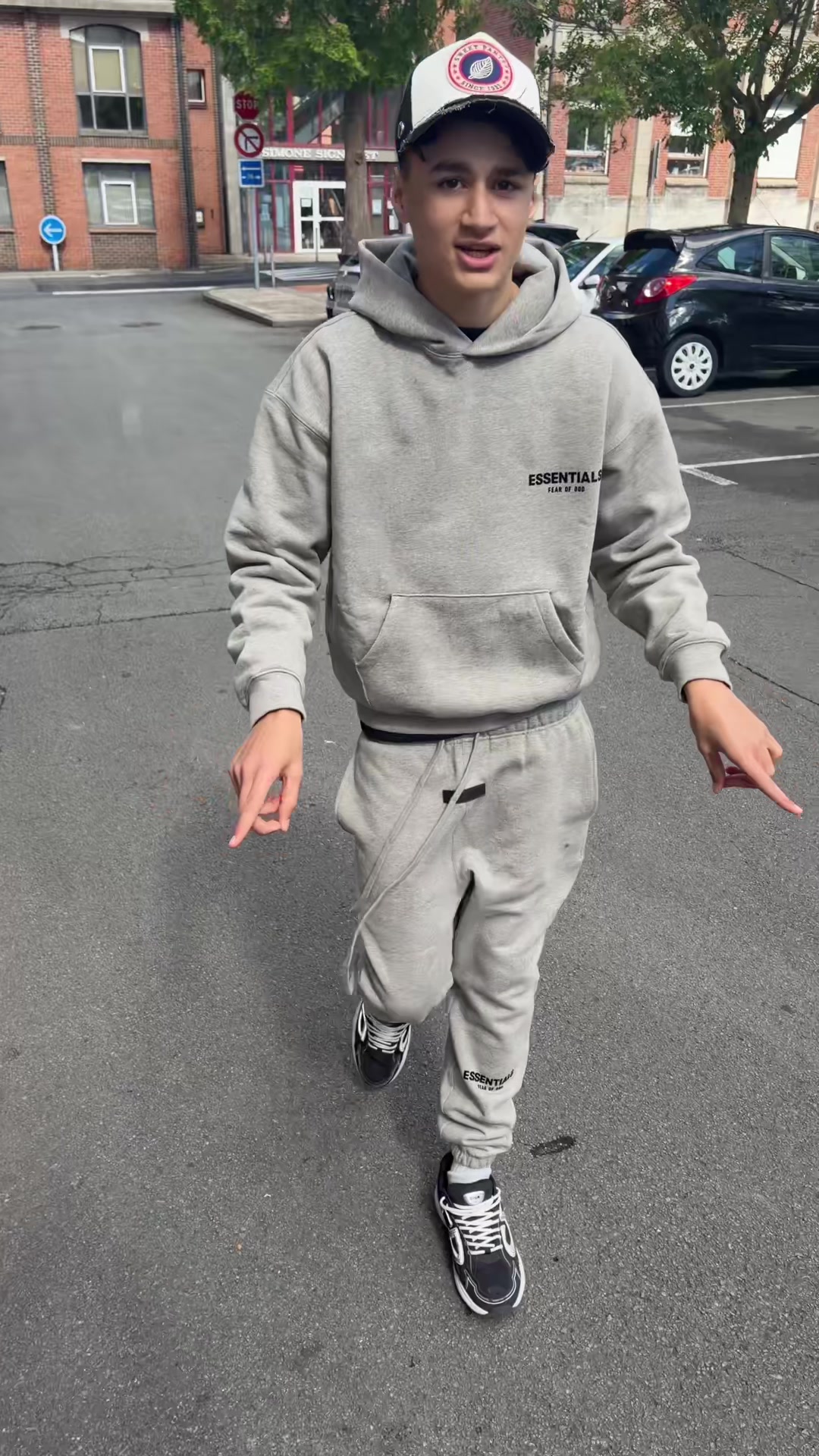 @R9B
