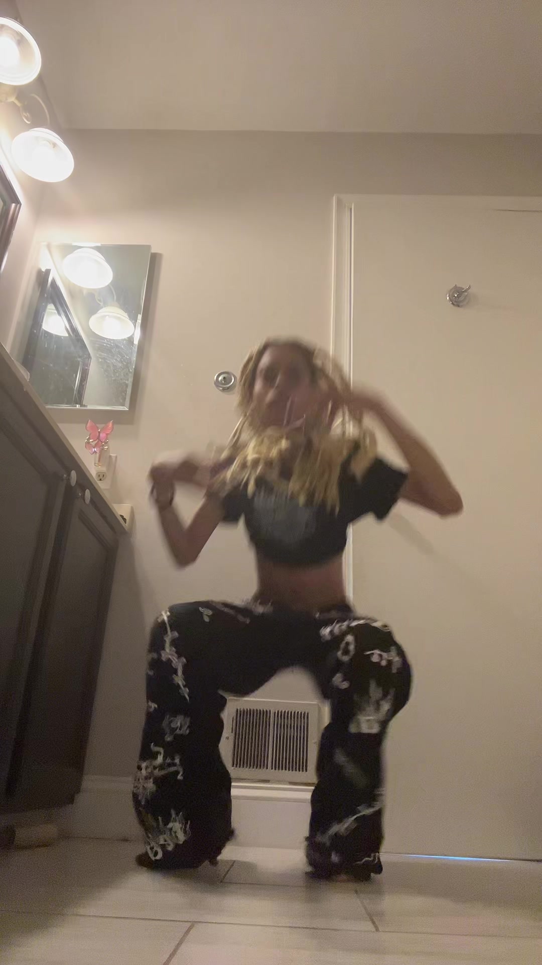 @nosmilingnini