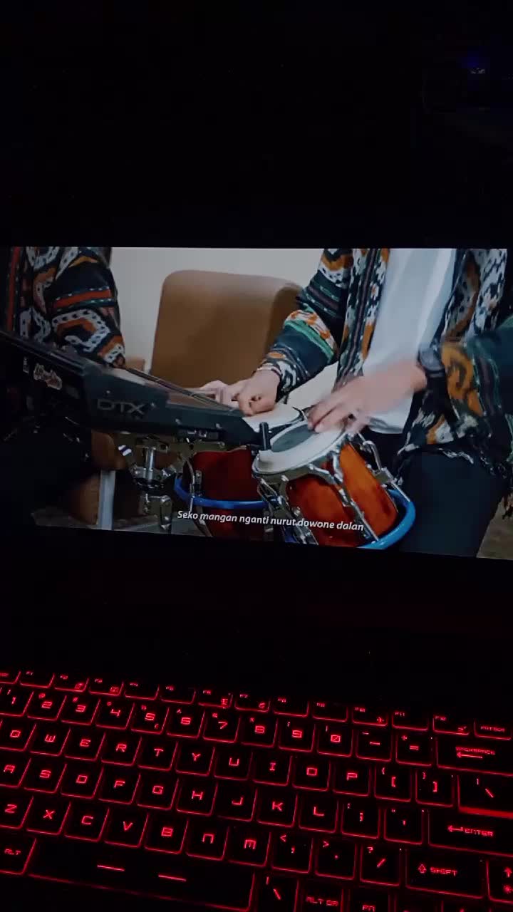 @๐ฒ๐๐๐๐๐๐๐