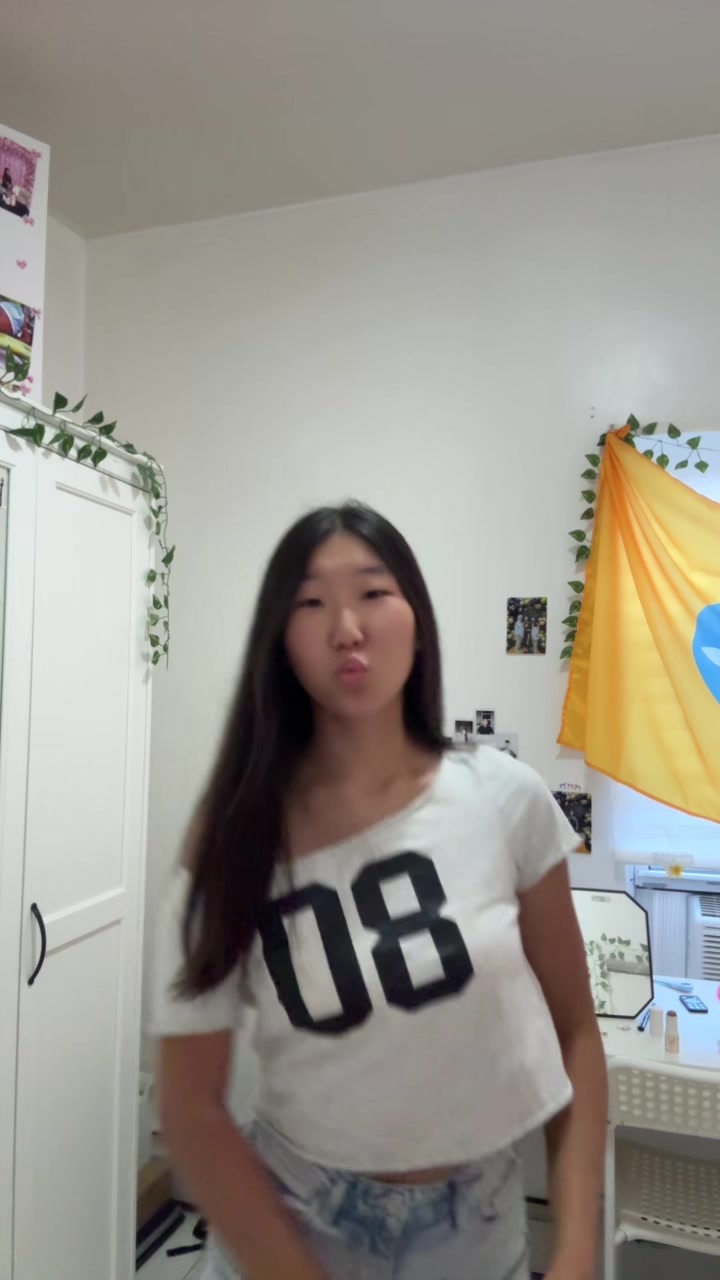 @𝓁𝓊𝓃𝒶𝓇𝑜𝓋𝒶🦅