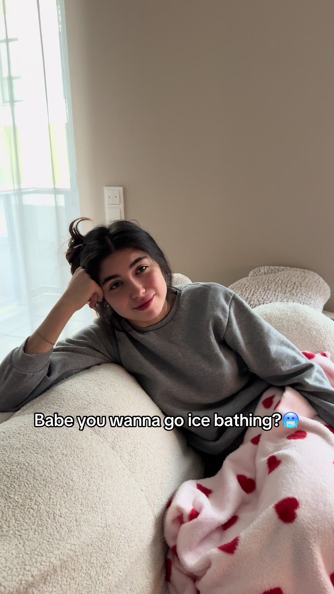@Bella