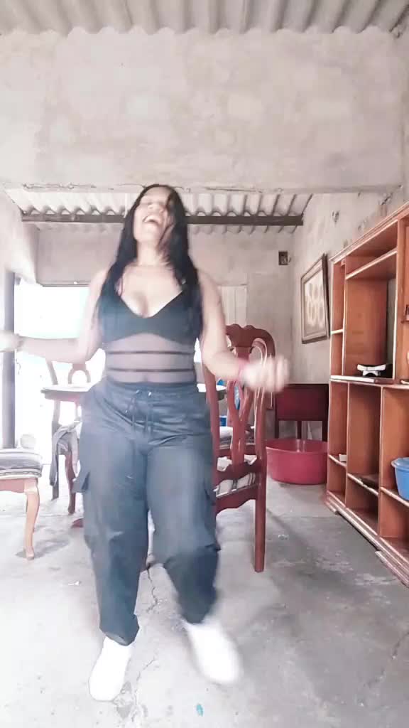 @Daniela Gonzalez Daniela Gonza