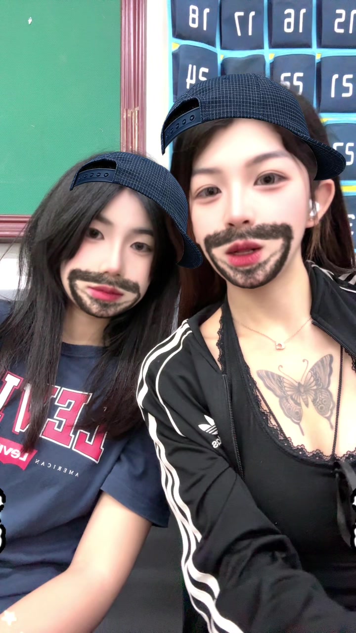 @王小薫🎀