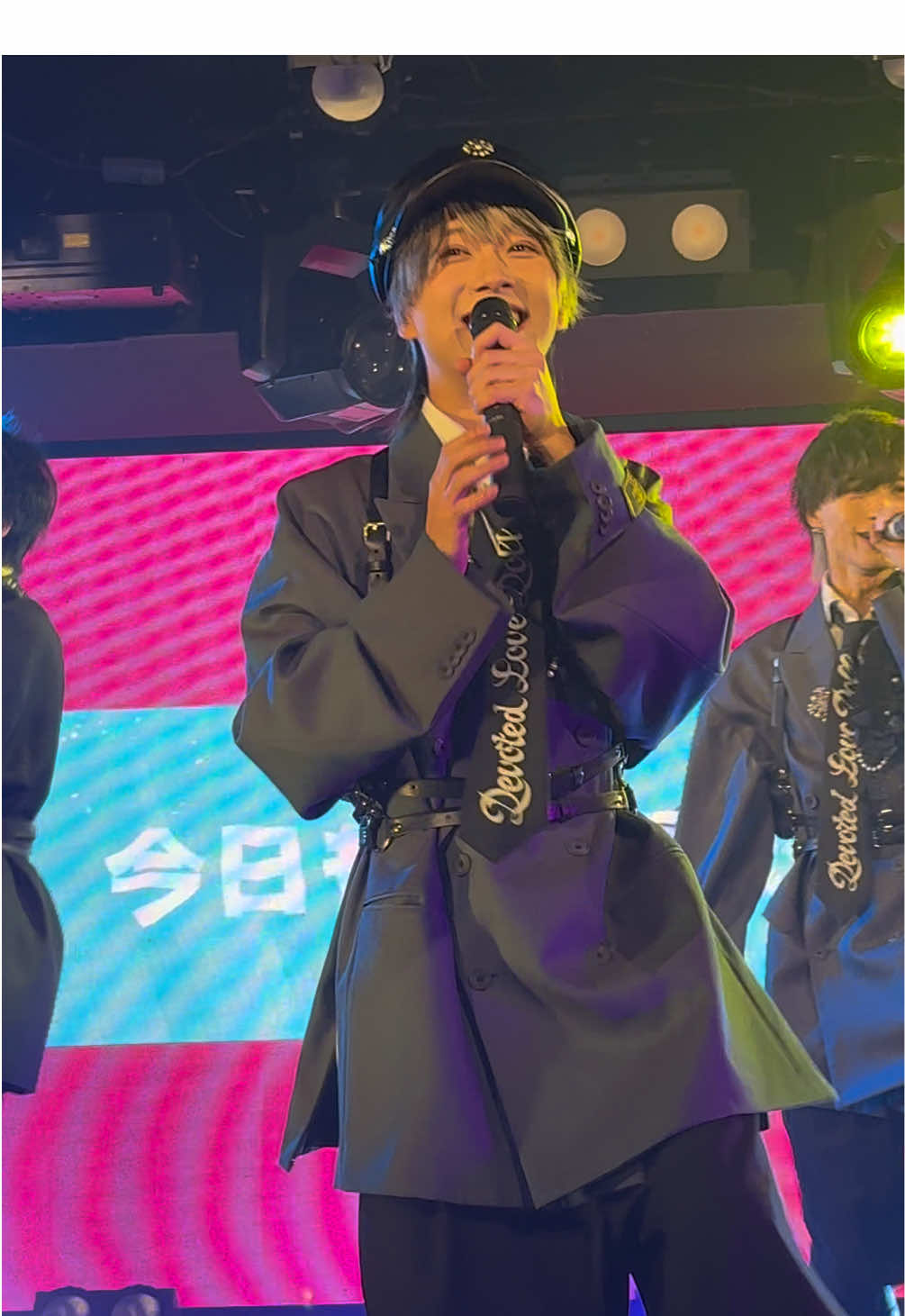 @なぎ