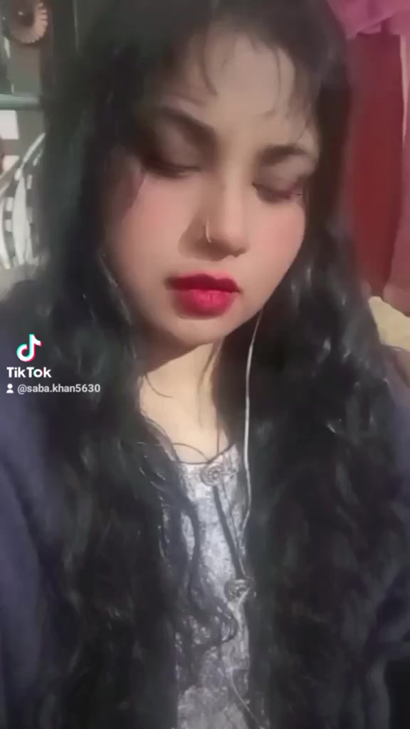 @SABA KHAN official ❤️🇵🇰
