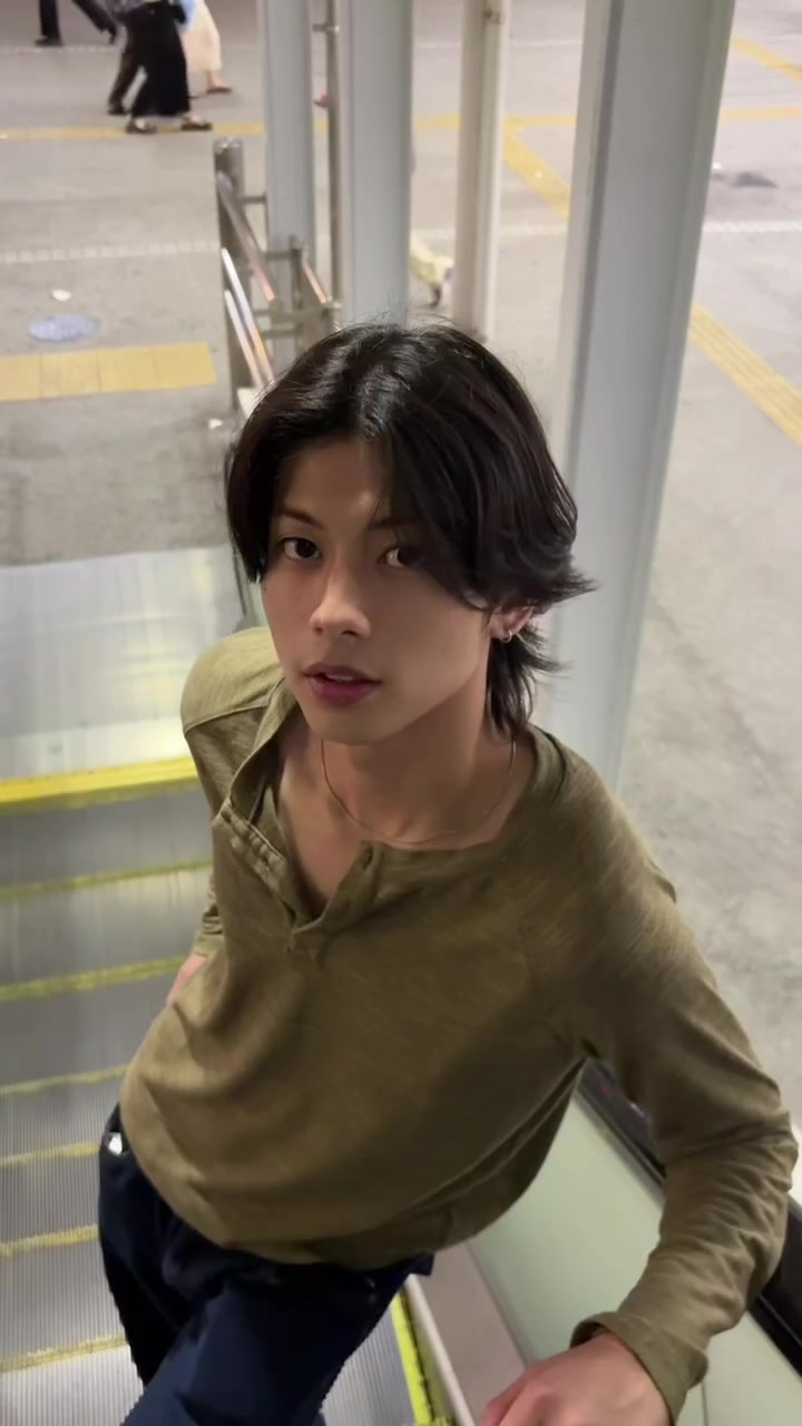 @くらすこう