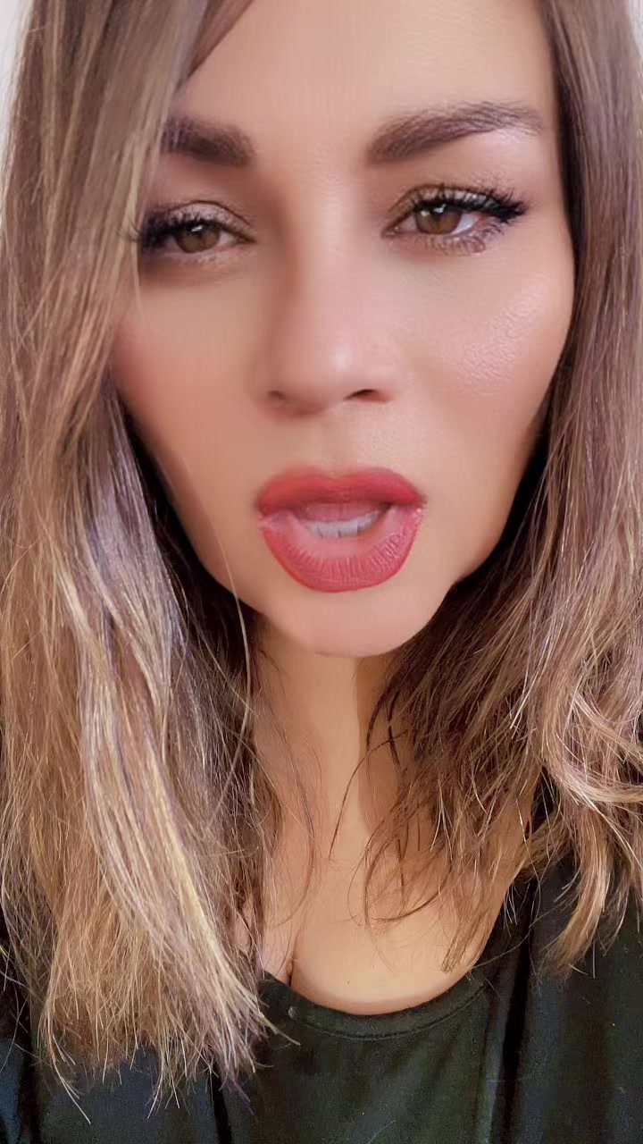 @Ana