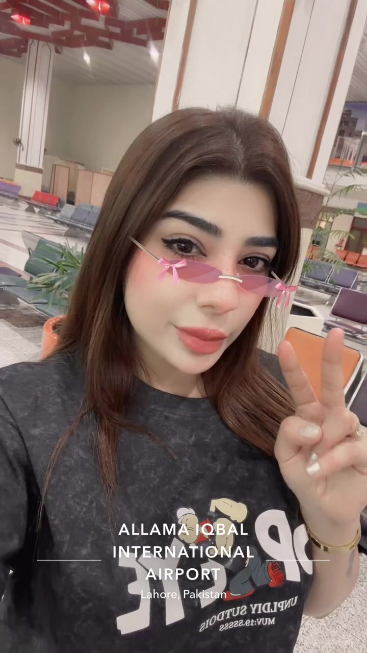@zehra baloch🦋✈️