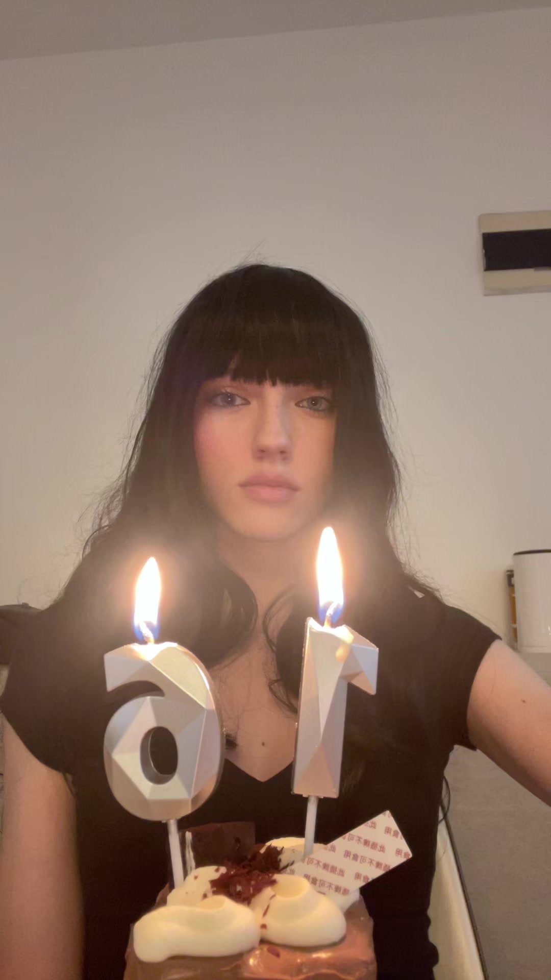 @ℳ𝒶𝓇𝒾𝒶_ℬ𝓊𝓏𝓏