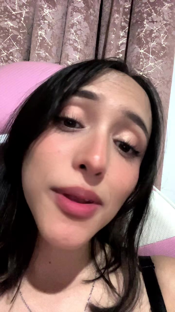 @HilaryRhodes