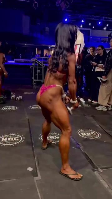 @musclegirl musclegirl