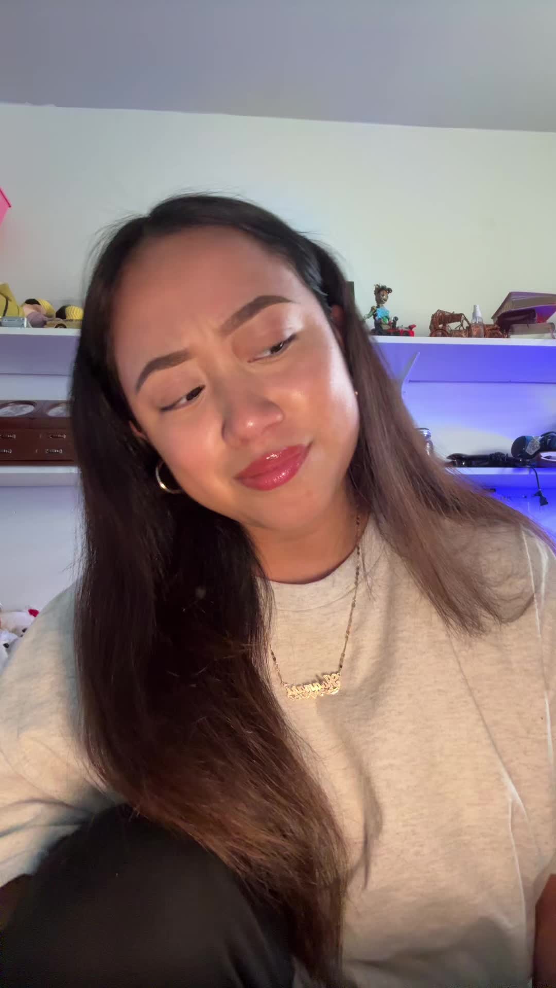 @Adamariii