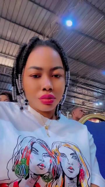 @Madame Oriana Mvupa 💵