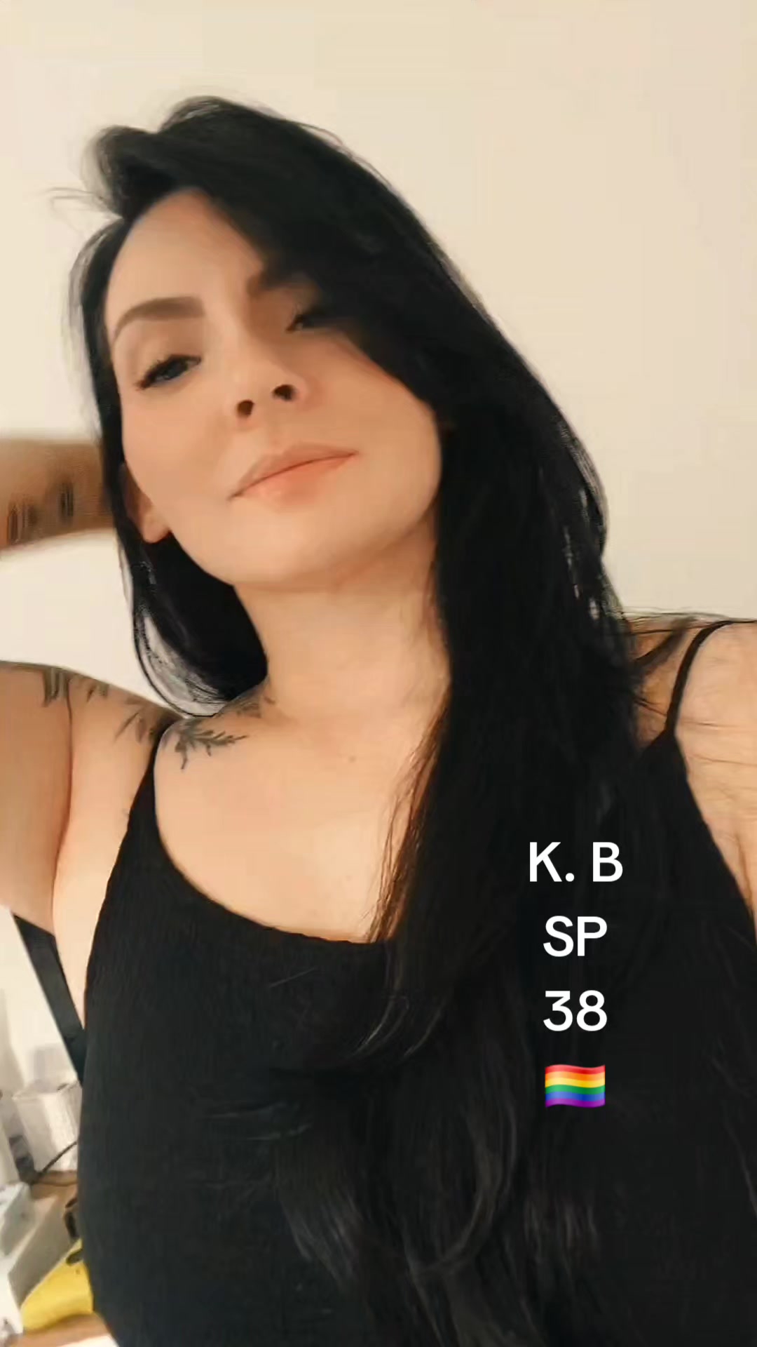 @k_mytra 🏳️&zwj;🌈