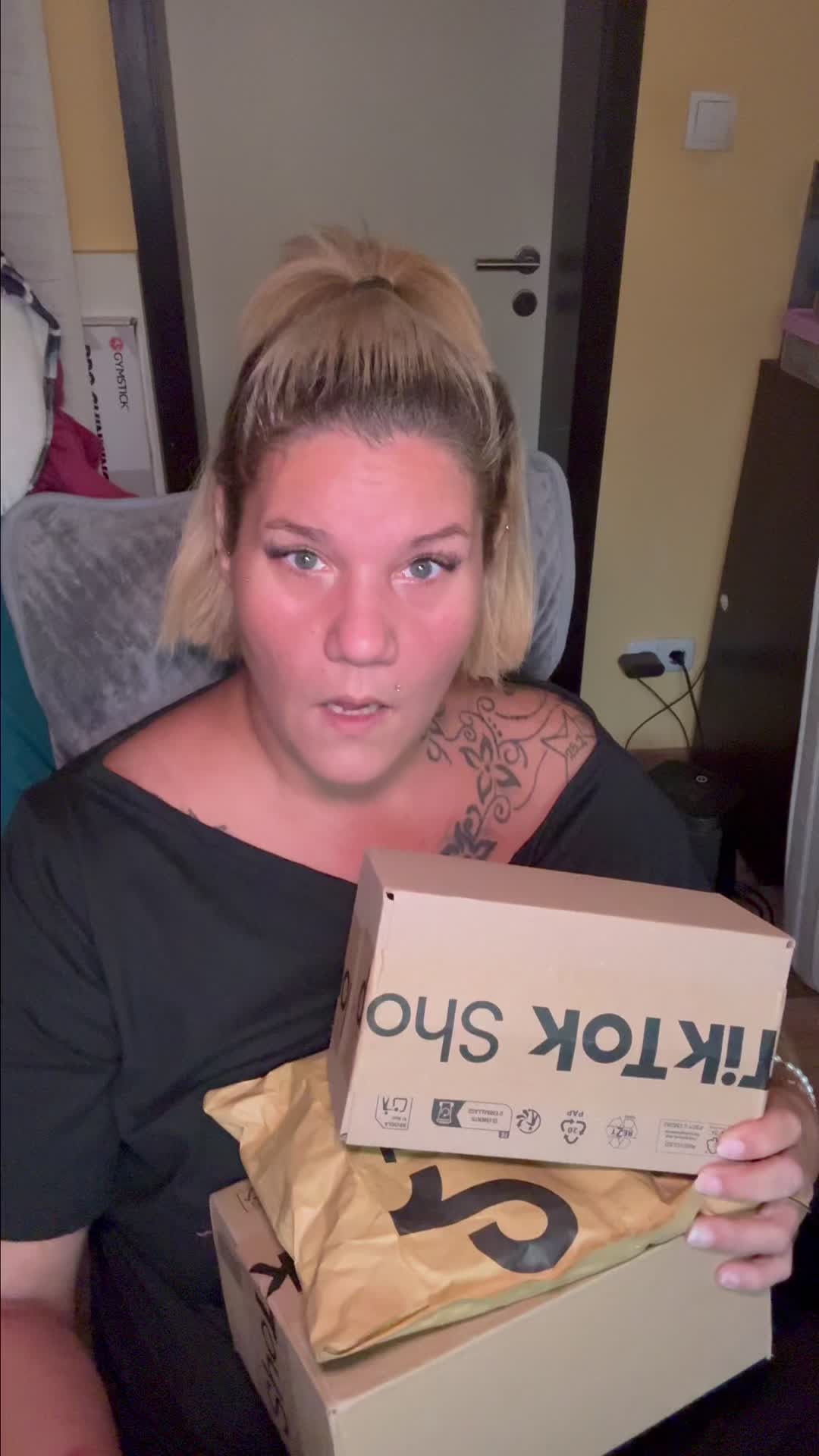 @JennysGlitzerstube