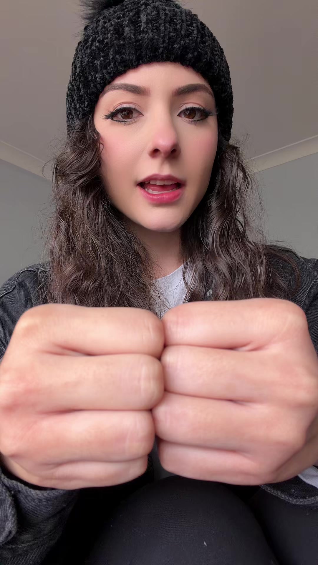 @Minacakes_12
