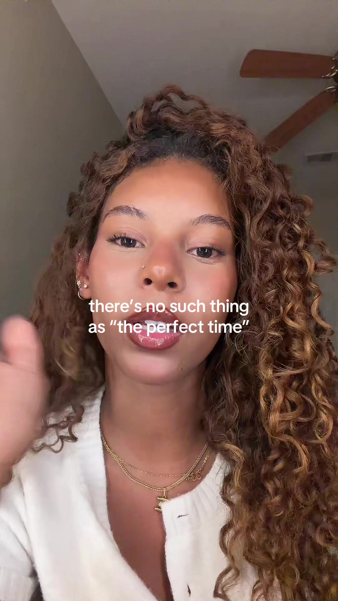 @elletheyapper