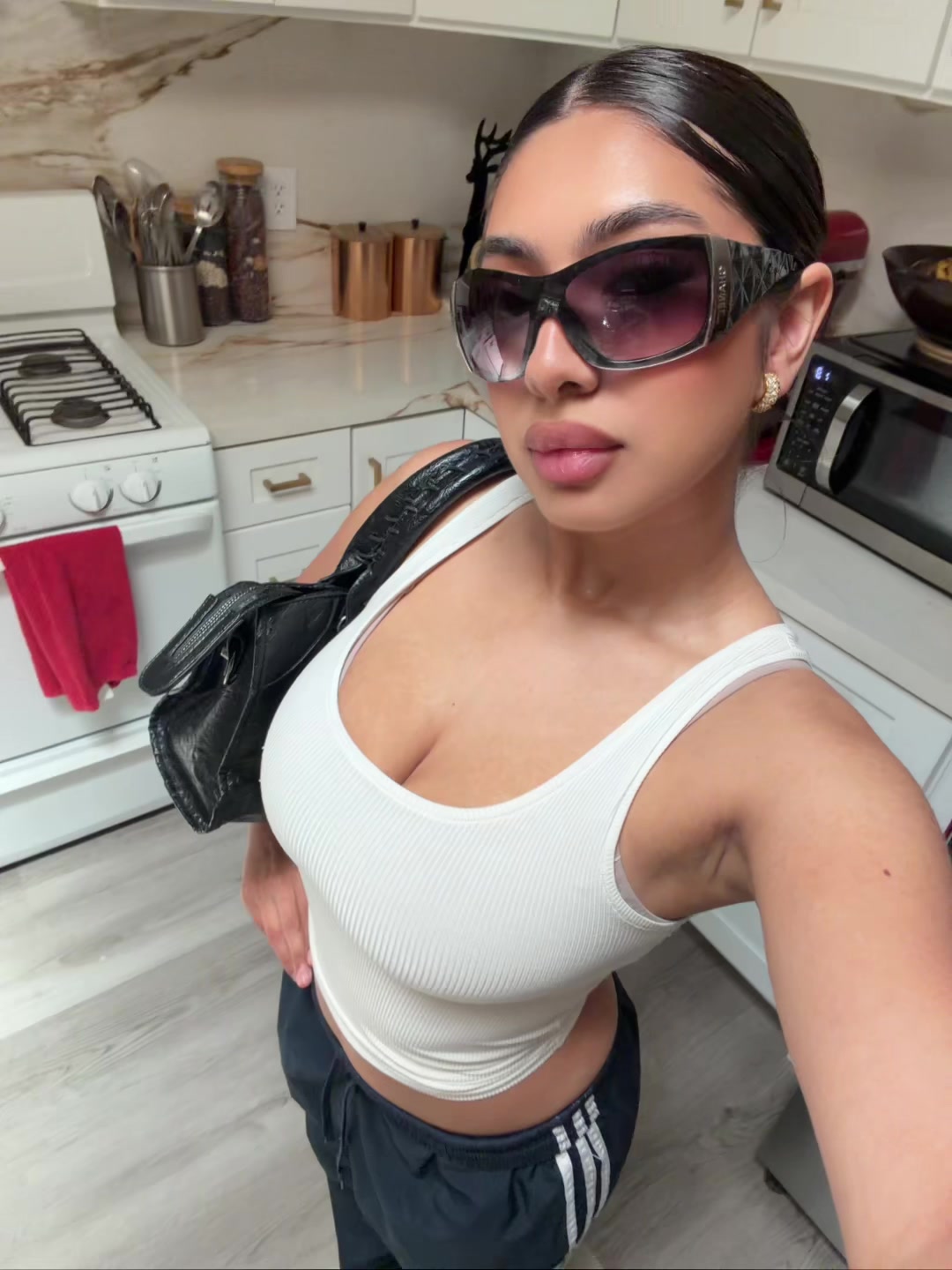 @Alexis