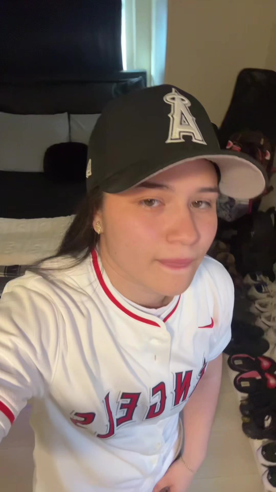 @isabella