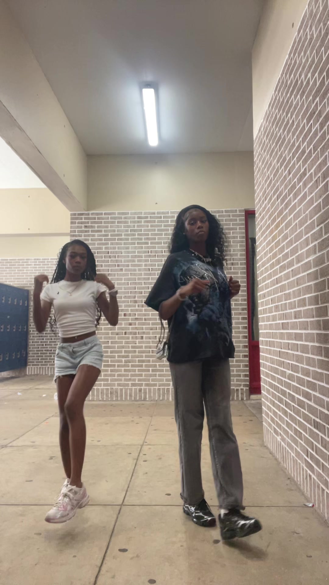 @pr3ttyliyah4