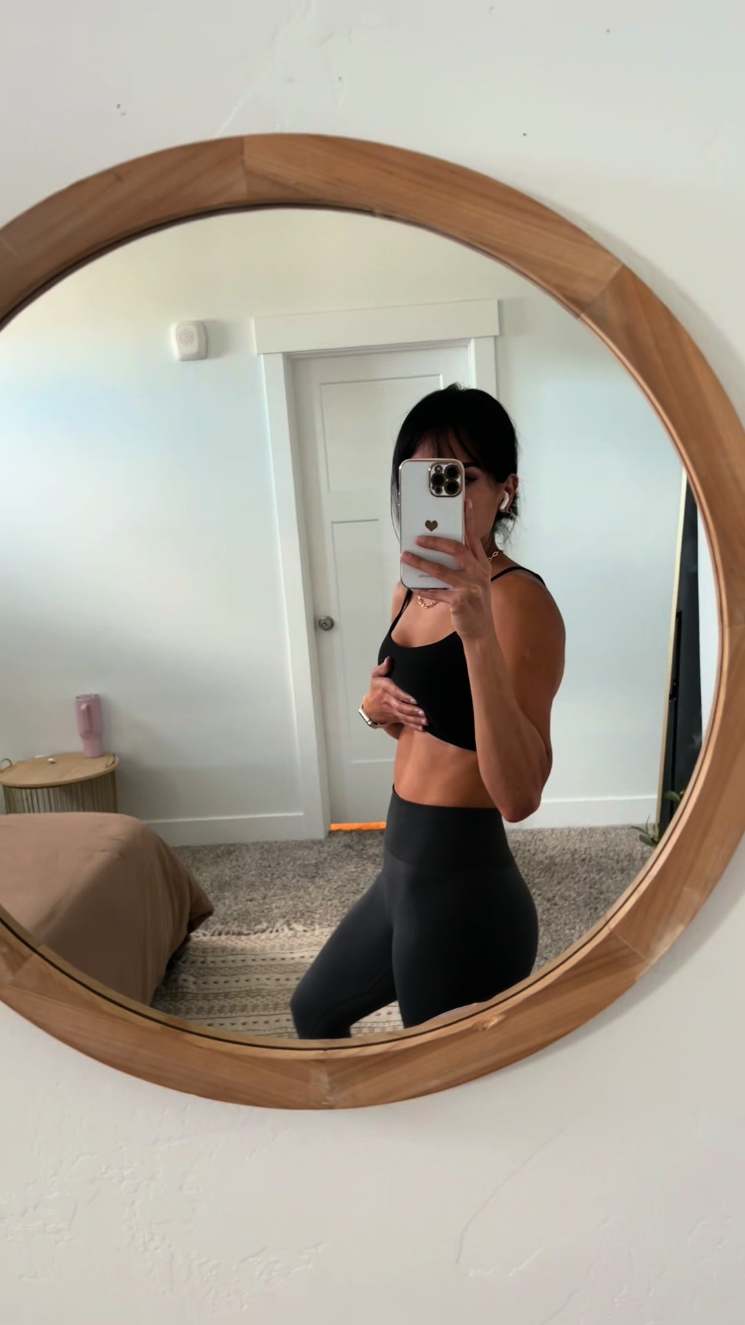@dihanajones