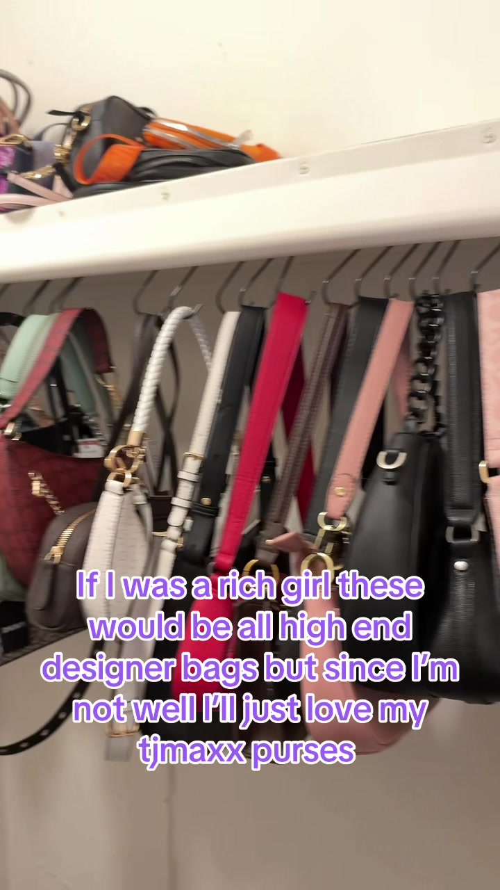 @Laura 💜