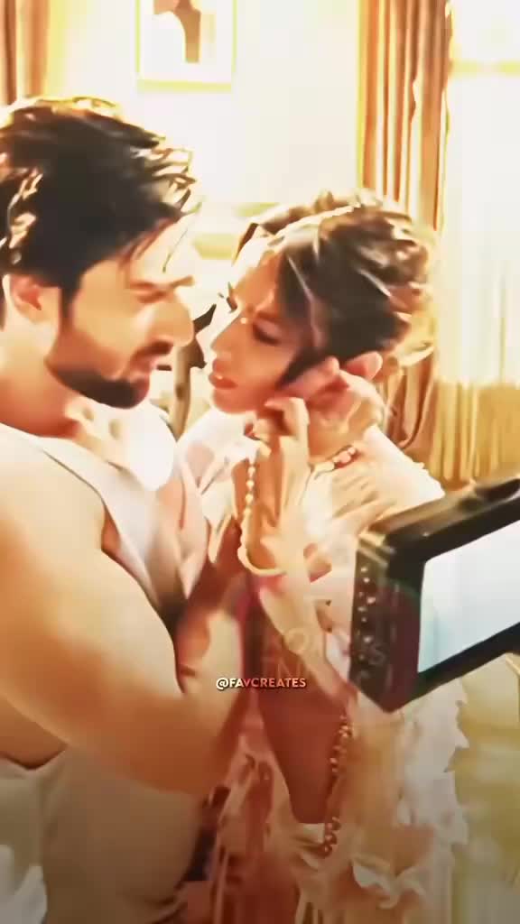 @nia Sharma