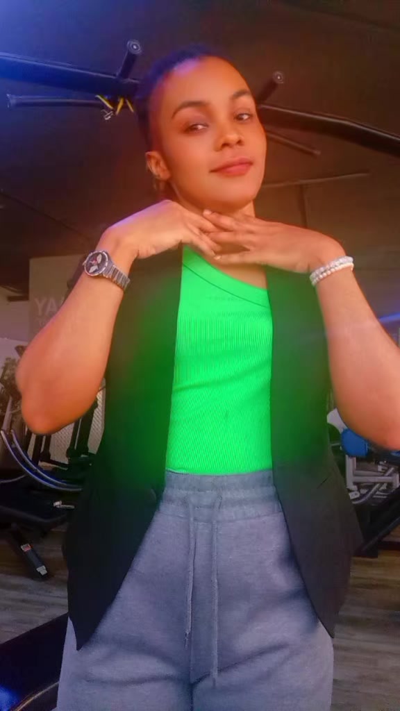 @happy gal 256