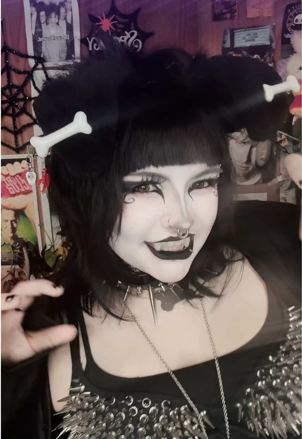 @𝐁𝐞𝐥𝐥𝐬 ;𝟑 🐾