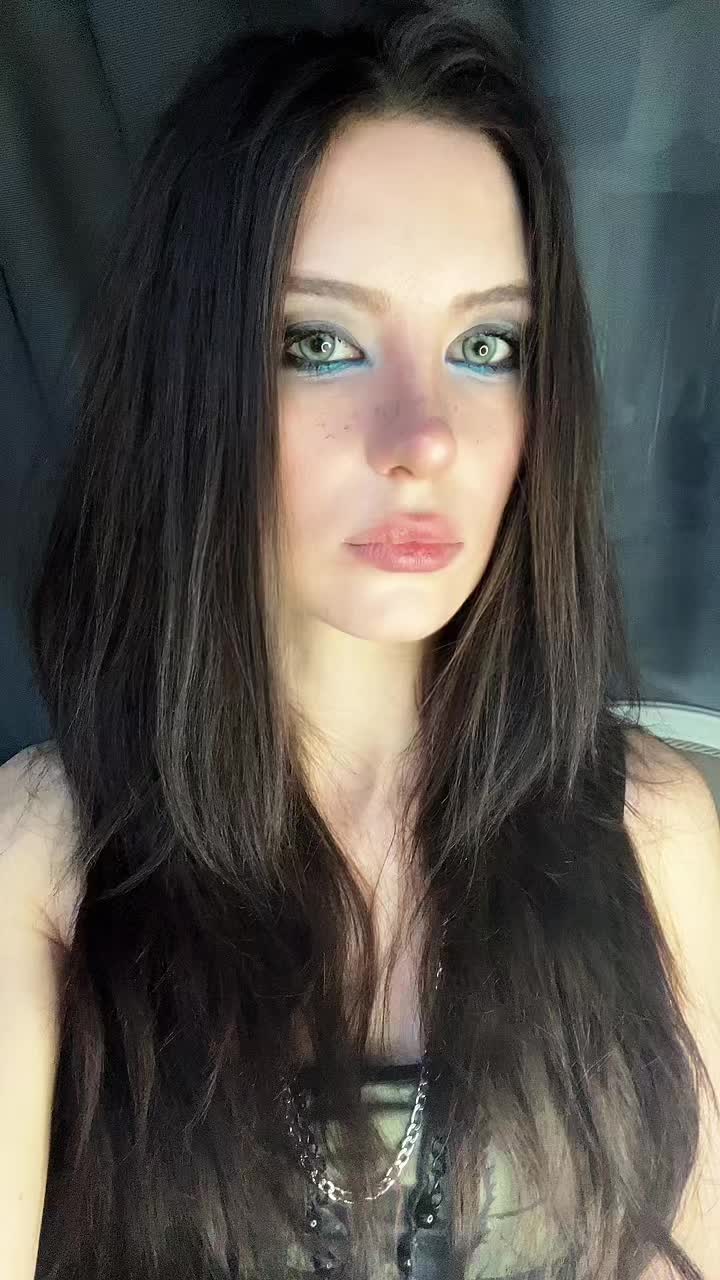 @vicky