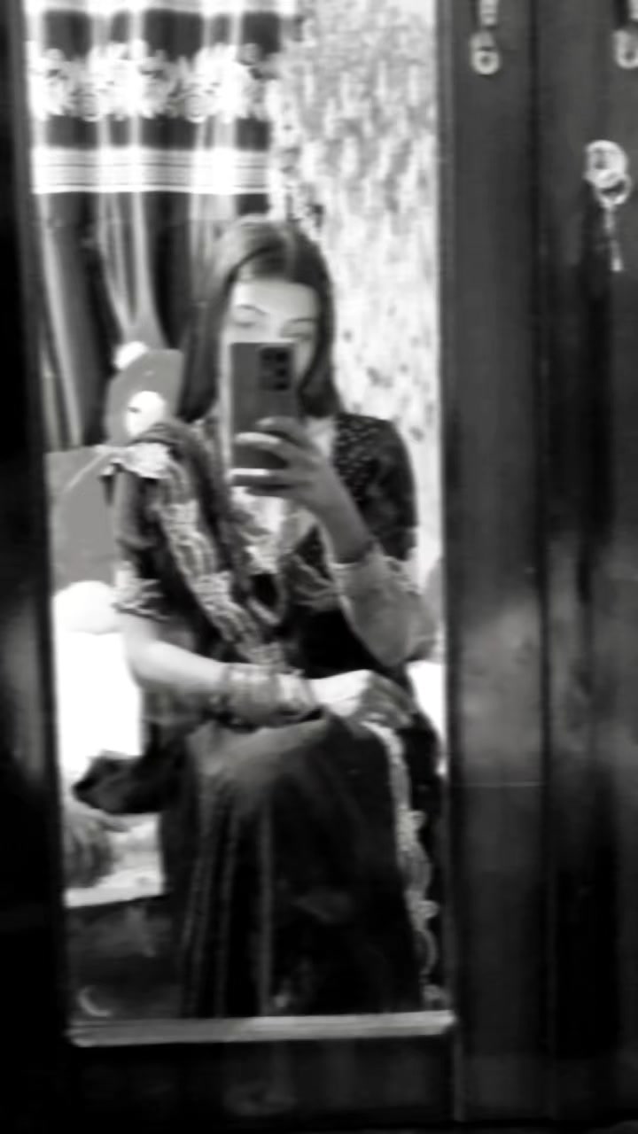 @anshuydv 🦋💫