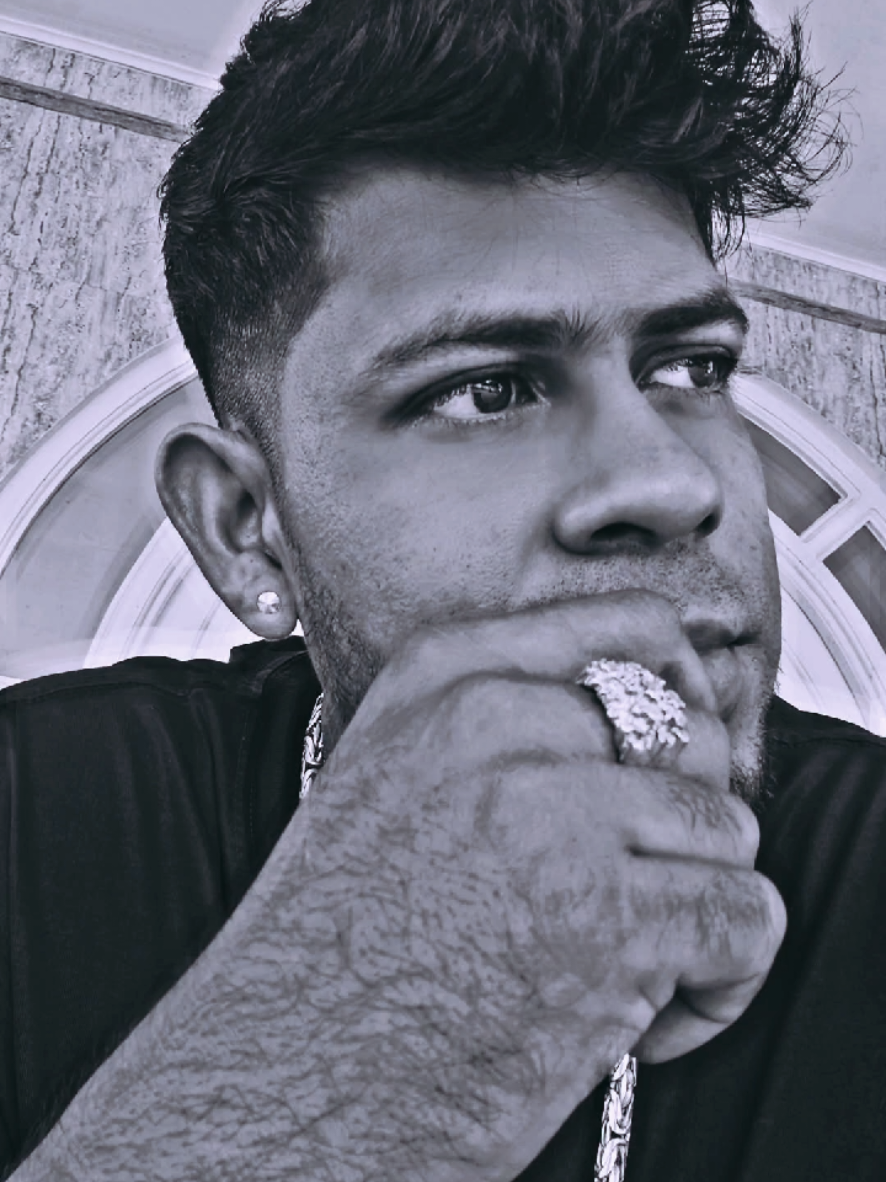 @👑Krisharush👑