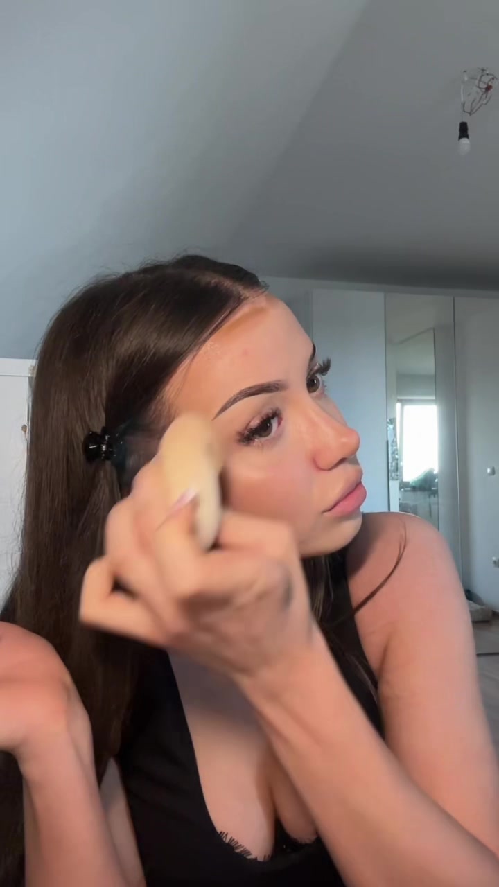 @Liv